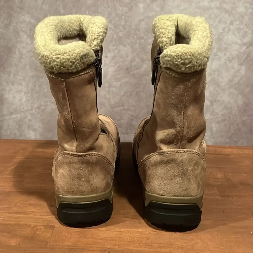 Sorel Women's Waterfall NL1964 Suede Winter Snow Boot Flax tan color size 7